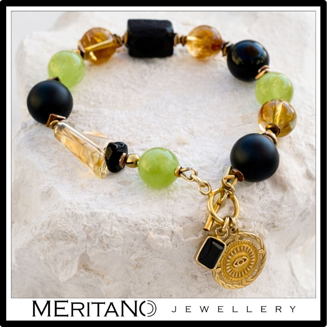 Bransoletka z czarnym turmalinem, cytrynem, jadeitem i zawieszką, widok z góry