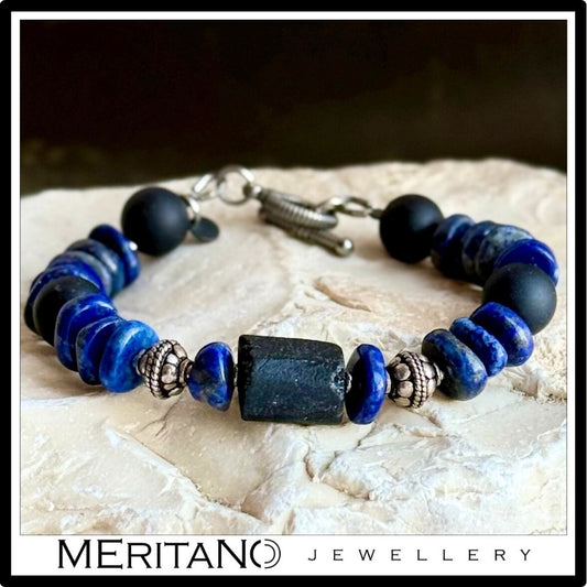 Bransoletka męska z turmalinem i lapis lazuli na jasnym kamieniu Bransoletka męska z turmalinem i lapis lazuli na jasnym kamieniu