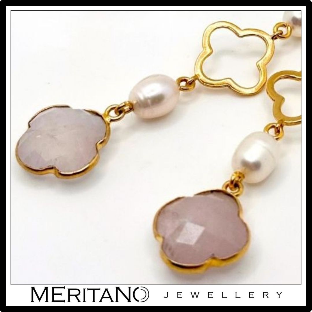 Wiszące kolczyki z perłami i różowym kwarcem