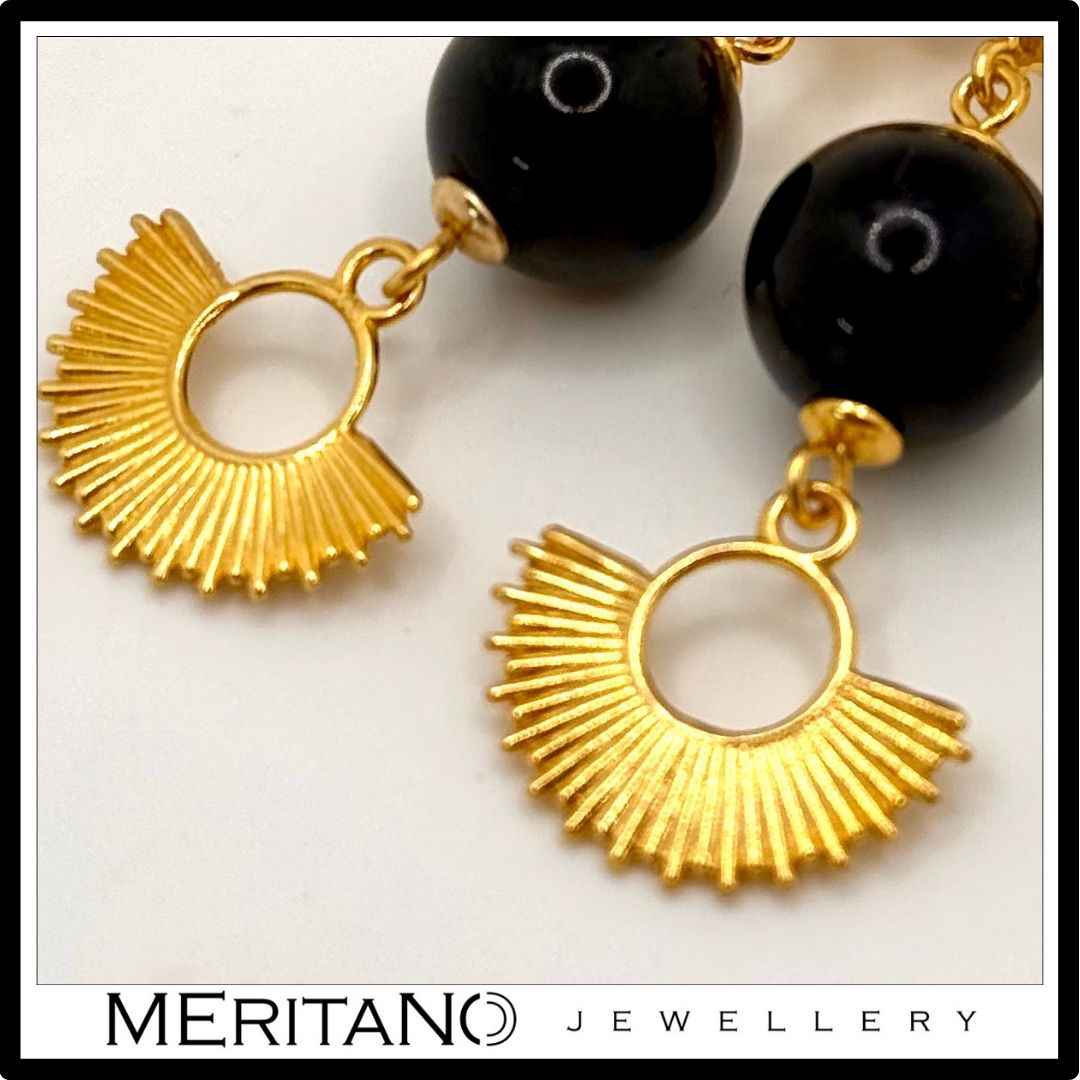 Kolczyki z czarnym turmalinem, widok z góry