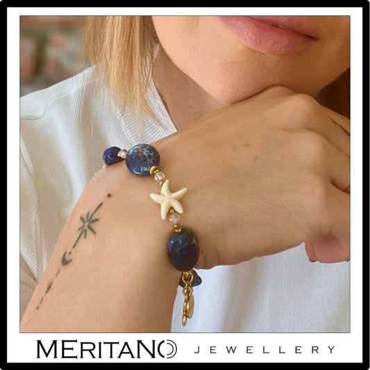 bransoletka z lapis lazuli i jaspisem z zawieszką na ręce bransoletka z lapis lazuli i jaspisem z zawieszką na ręce