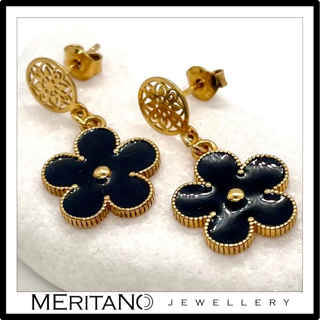 wiszące krótkie kolczyki kwiatki