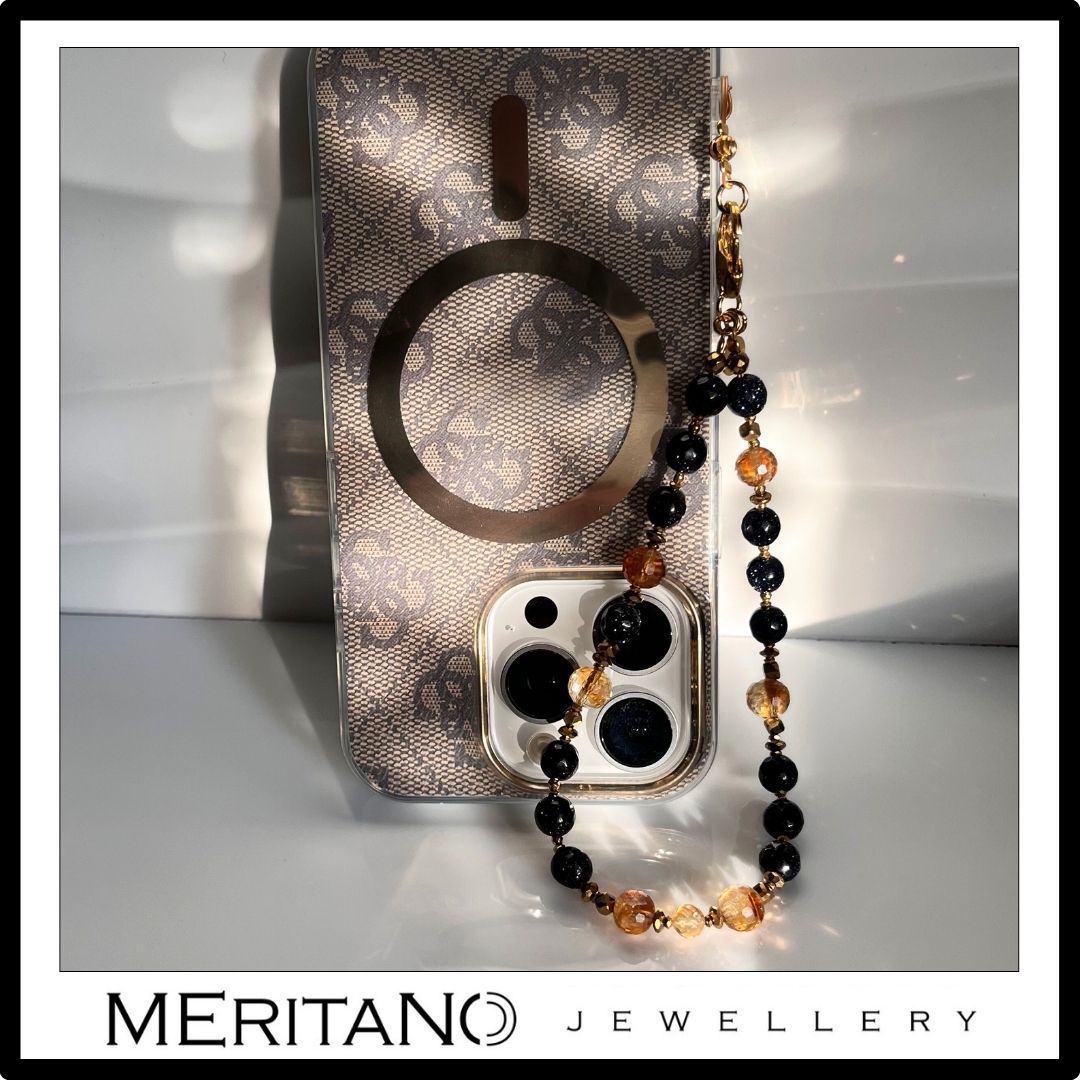 Zawieszka do telefonu z kamieniami - noc Kairu i cytryn. Widok przy smartfonie