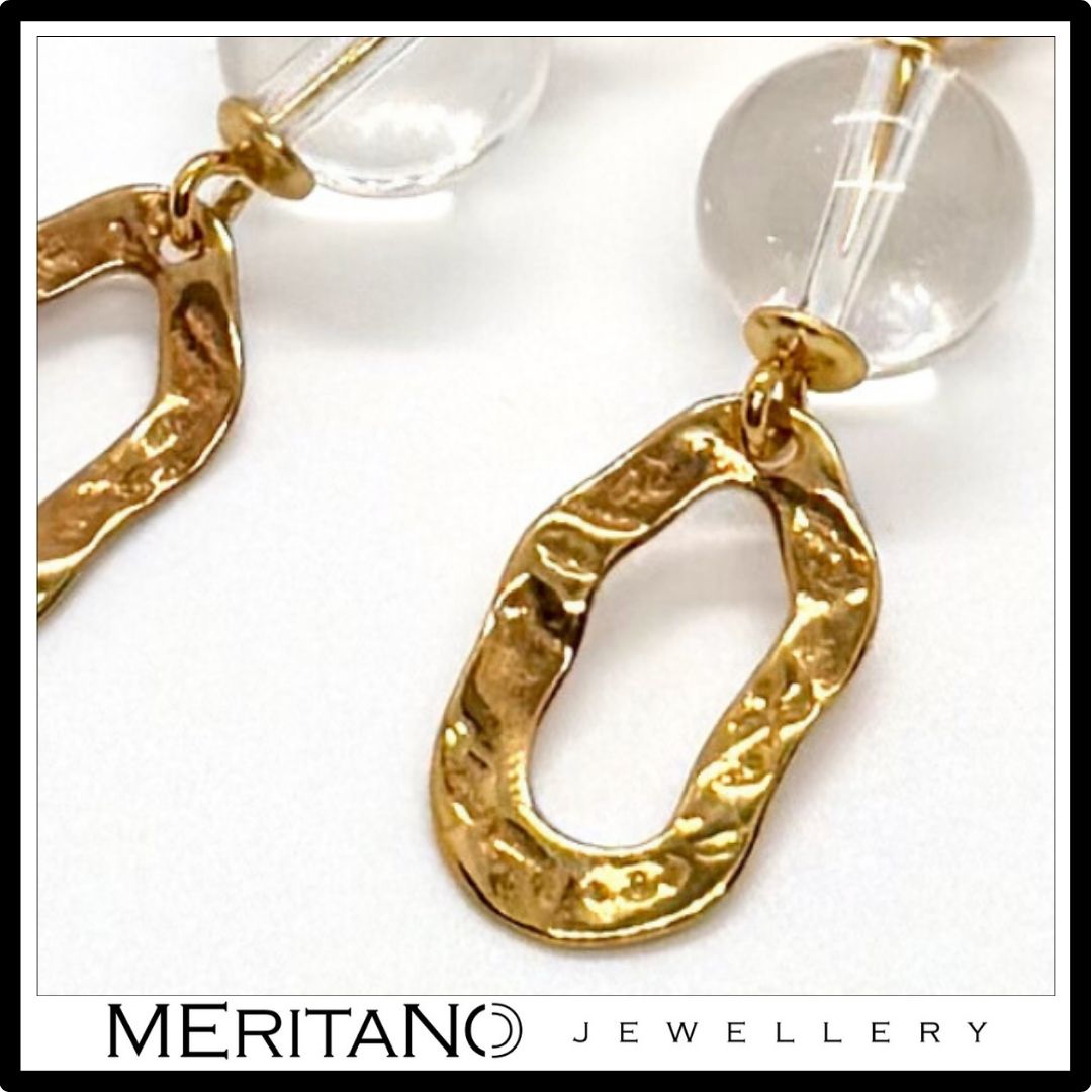 Wiszące kolczyki z kryształem górskim, zapięcie angielskie - widok na detale