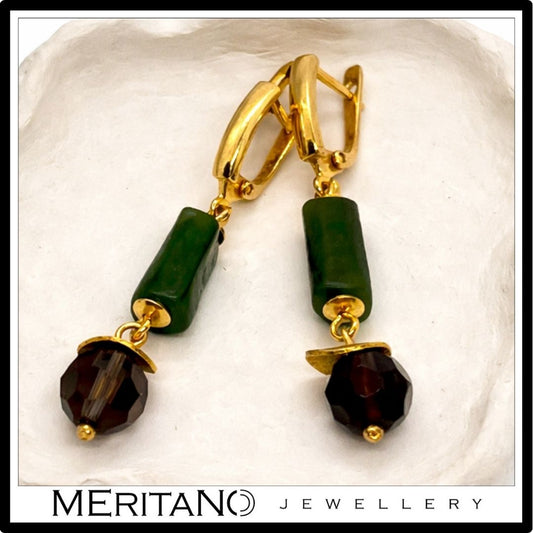zlote wiszące kolczyki z kwarcem dymnym i nefrytem zlote wiszące kolczyki z kwarcem dymnym i nefrytem