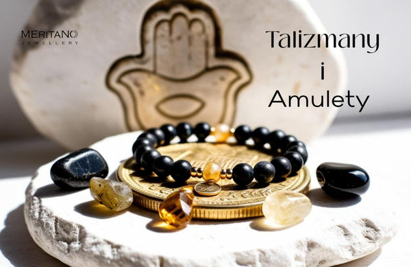 Talizmany szczęścia i amulety ochronne na białym kamieniu