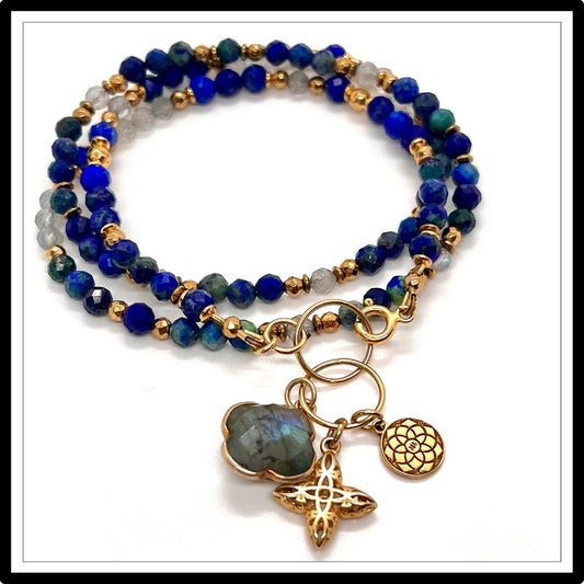 Bransoletka z azurytem i lapis lazuli. Może być noszona jak naszyjnik.