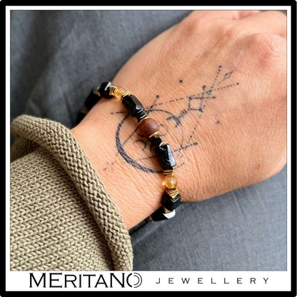 Bransoletka z czarnym turmalinem i cytrynem na ręce