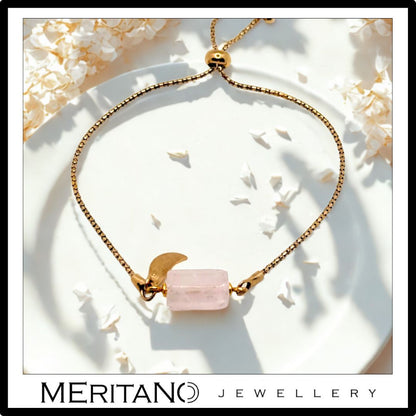 Bransoletka różowy kwarc na łańcuszku - widok z góry