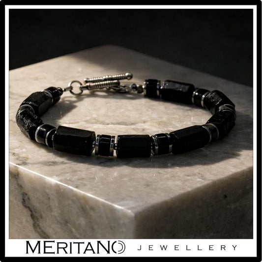 Bransoletka męska z czarnym turmalinem i onyksem na jasnym kamieniu