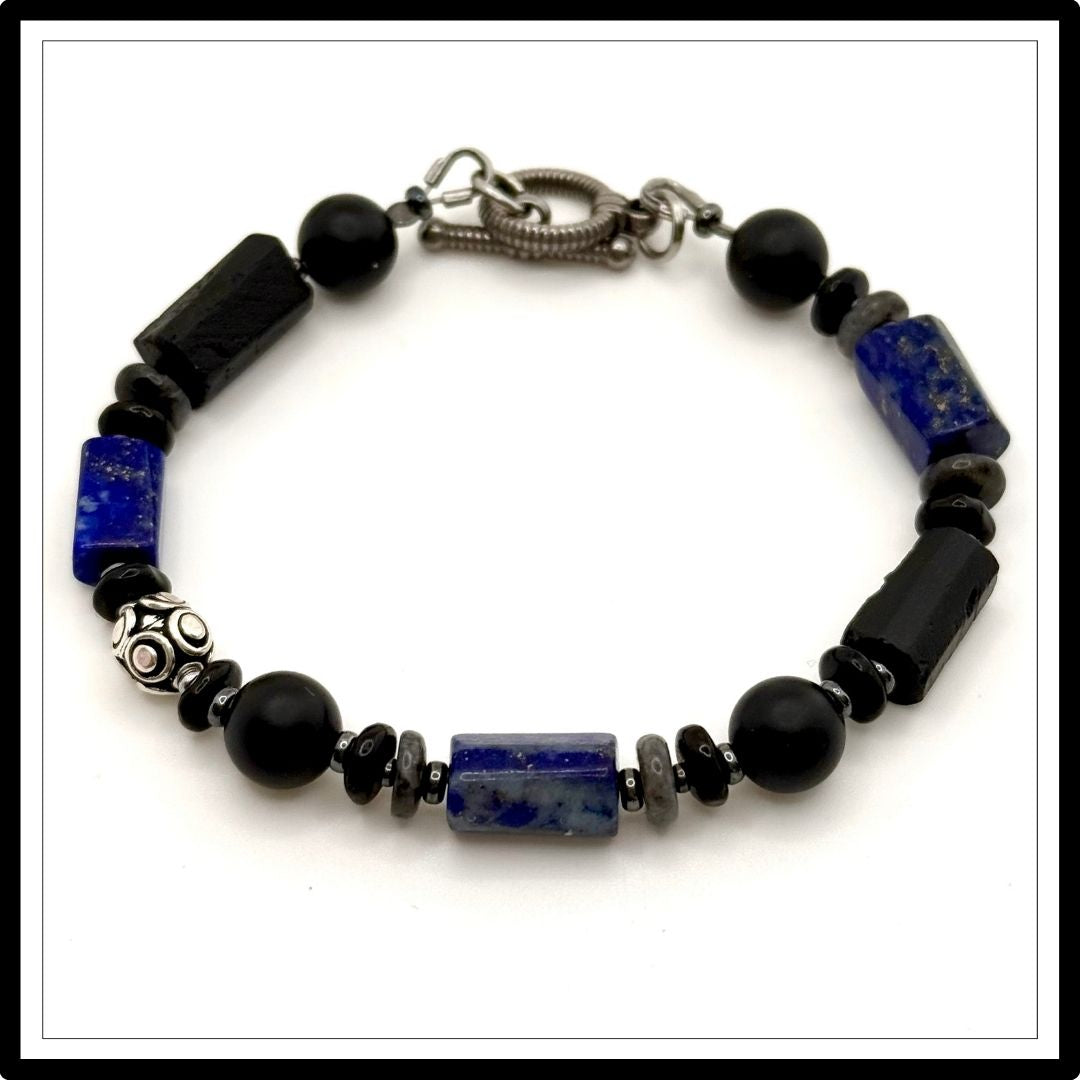Bransoletka męska z turmalinem i lapis lazuli, widok z góry
