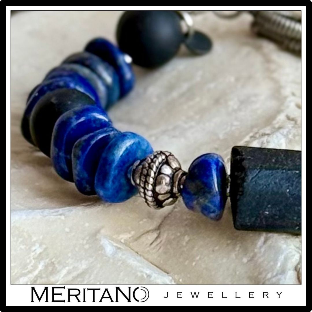 Bransoletka męska z kamieni naturalnych, turmalin i lapis lazuli - detale