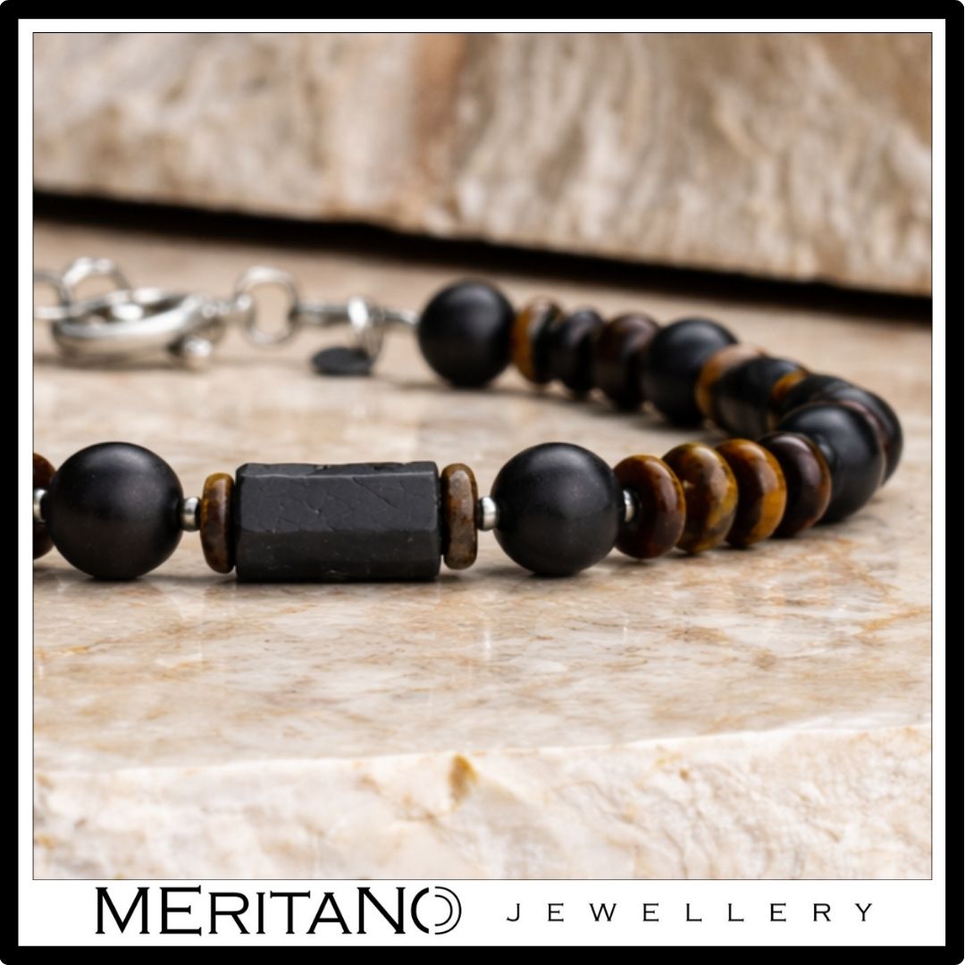 Bransoletka męska z kamieni - turmalin i tygrysie oko w zbliżeniu