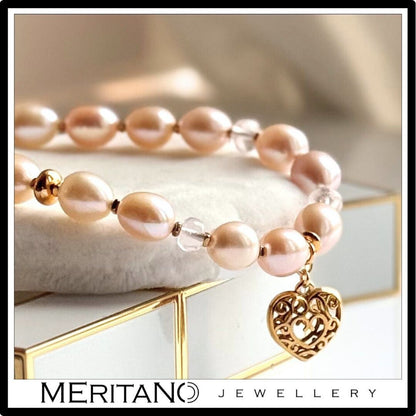 Bransoletka z pereł naturalnych i morganitu, różowa z zawieszką w kształcie serca - widok na detale