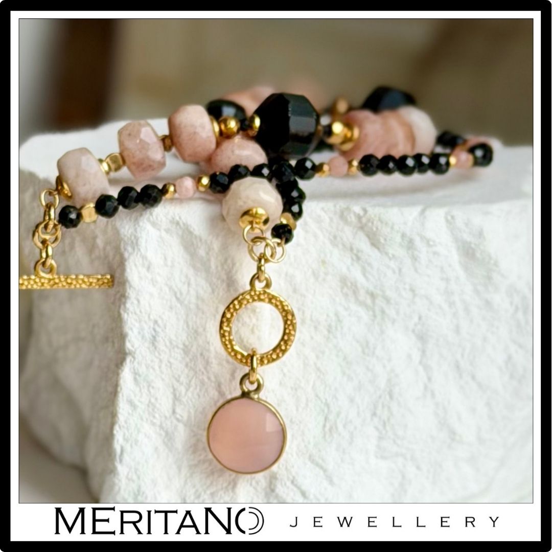 Podwójna bransoletka z turmalinem i kamieniem słonecznym, różowe i czarne kamienie z zawieszką 