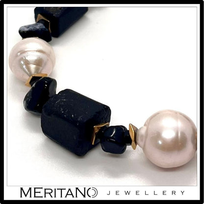 Bransoletka z turmalinem i perłami barokowymi, duże kamienie - widok na detale