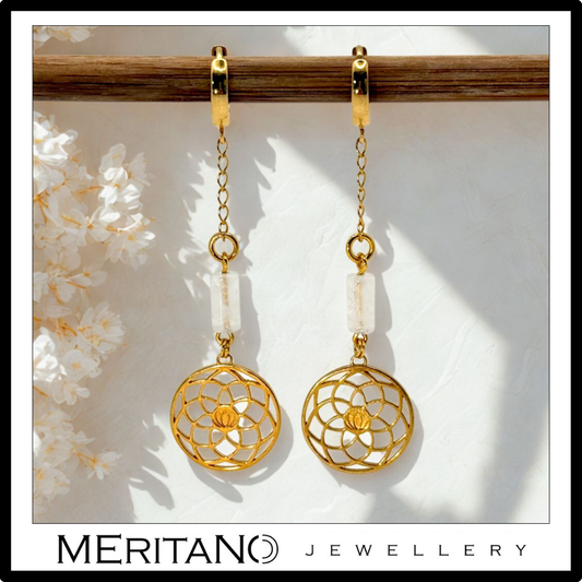 Długie złote kolczyki z kryształem