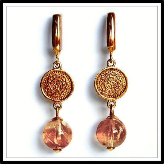 Kolczyki z cytrynem i złotą monetą, zapięcie angielskie - widok z przodu