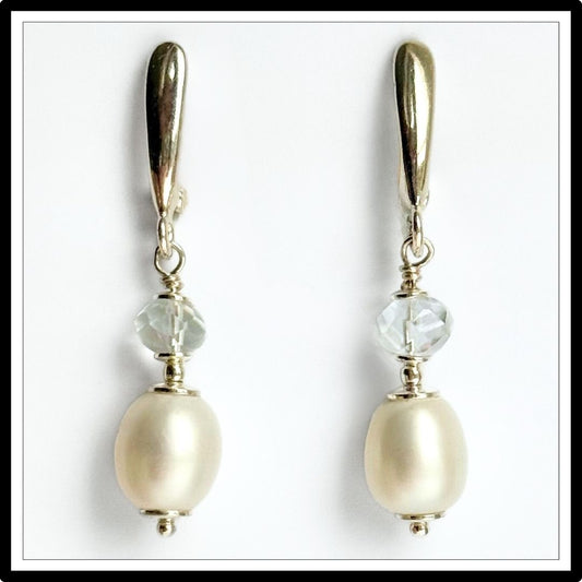 Kolczyki z perłami naturalnymi i kwarcem, wiszące, srebrne z angielskim zapięciem - widok z przodu