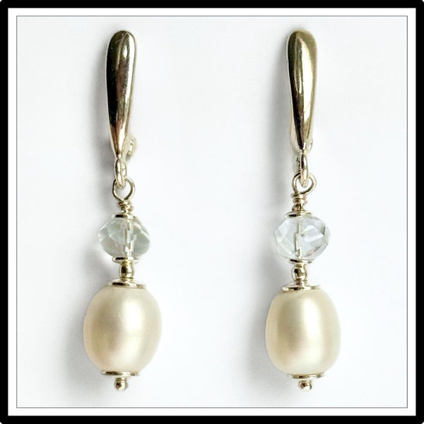 Kolczyki z perłami naturalnymi i kwarcem, wiszące, srebrne z angielskim zapięciem - widok z przodu