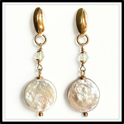 Kolczyki z perłami i topazem, wiszące - widok z przodu