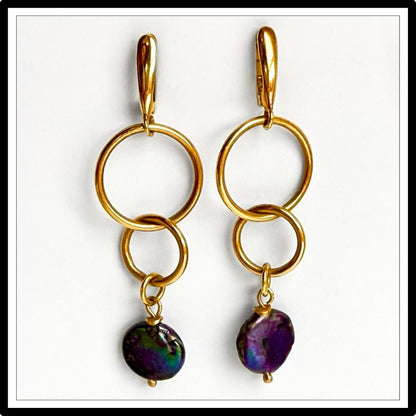 Kolczyki z perłami czarnymi i złotymi kołami, zapięcie angielskie, wiszące - widok z przodu