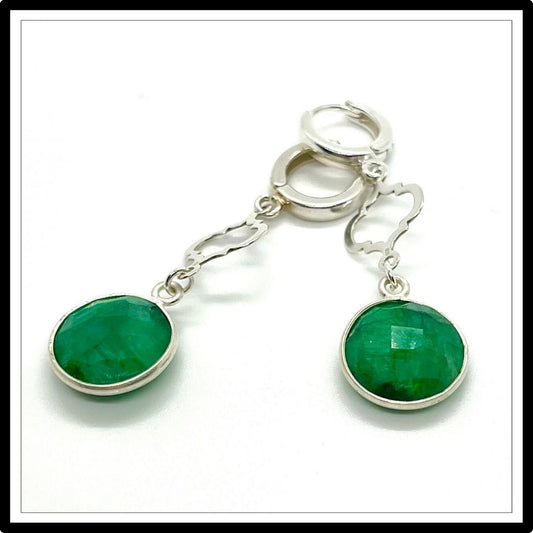 Srebrne kolczyki z nefrytem Srebrne kolczyki z nefrytem