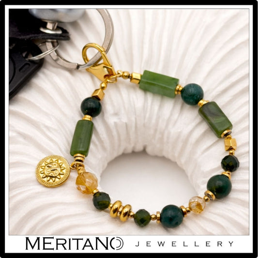 Elegancki brelok do kluczy damski z nefrytem i cytrynem - widok z kluczami