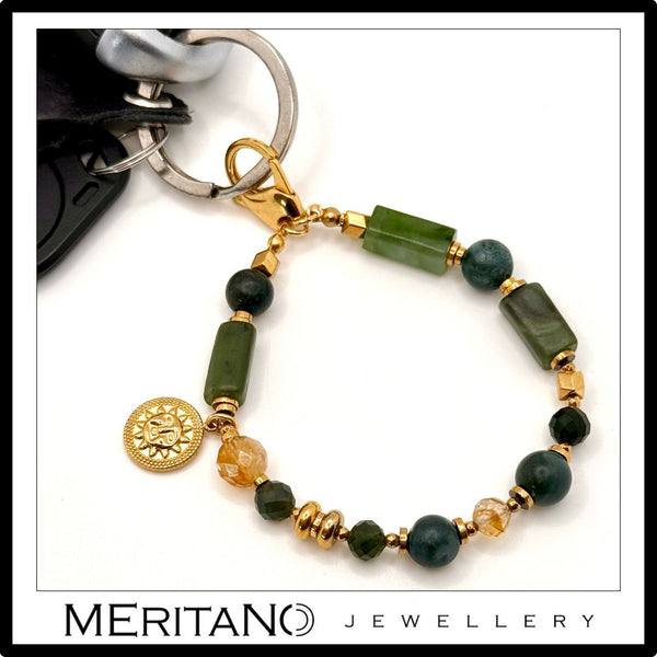 Elegancki brelok do kluczy damski. Nefryt i cytryn. Widok z kluczami.